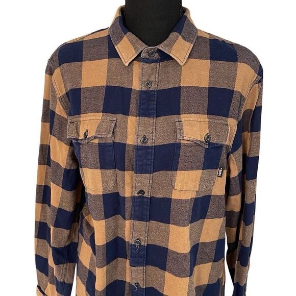 VANS Off The Wall Button Front Checkered Flannel Shirt - Picture 4 of 9